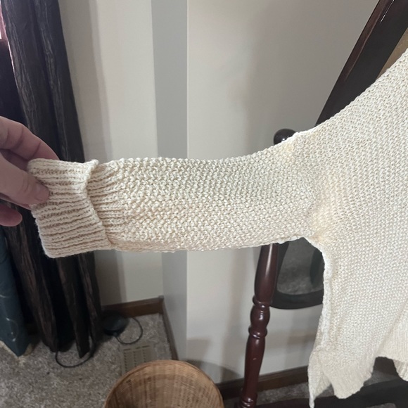 NWOT sweater - Picture 3 of 5